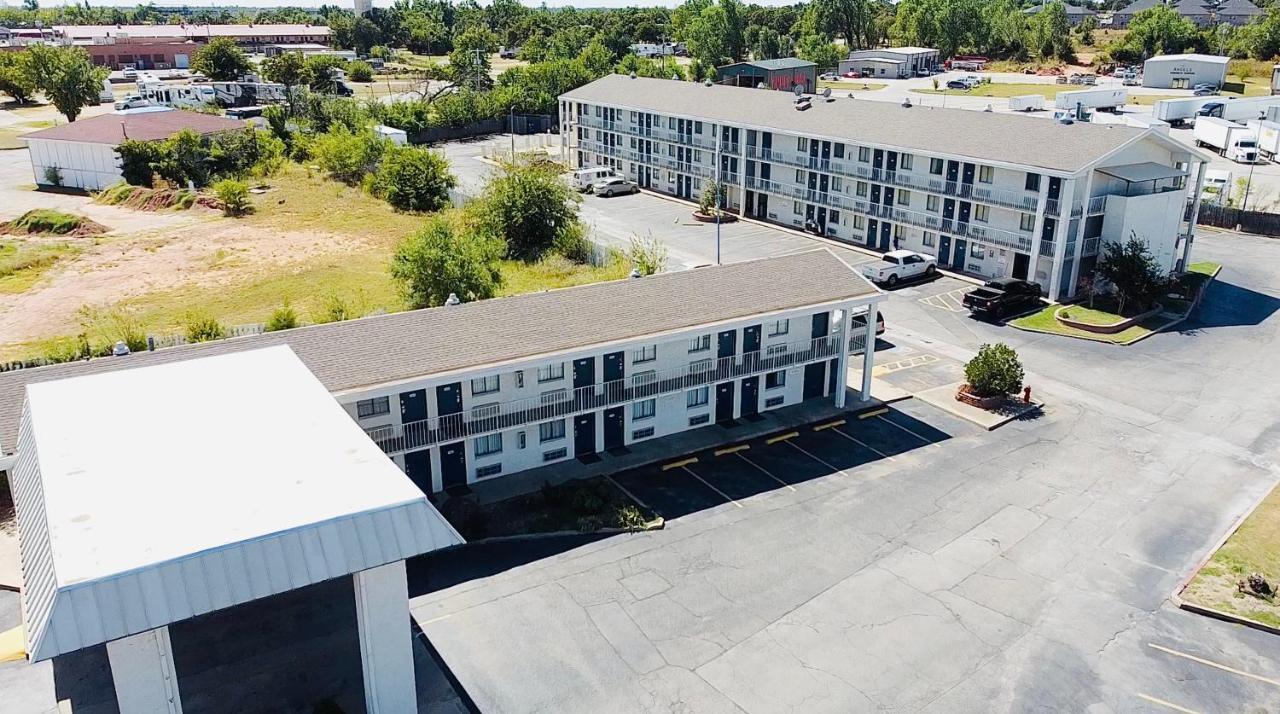 אוקלהומה סיטי Economy Hotel Plus מראה חיצוני תמונה